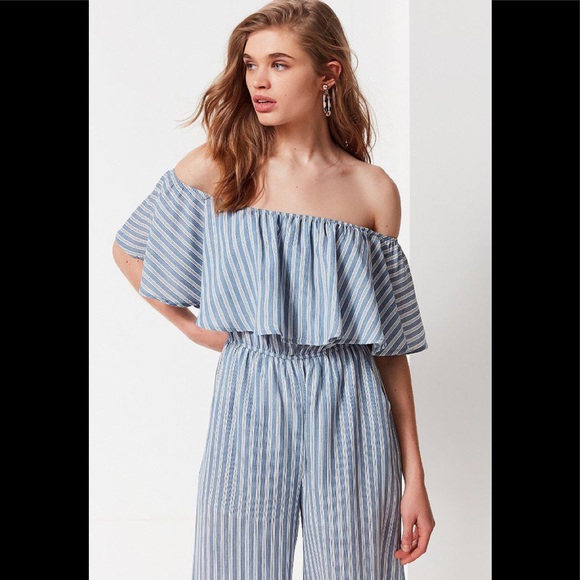 NWOT Urban Outfitters Off Shoulder Jumpsuit - Picture 3 of 6